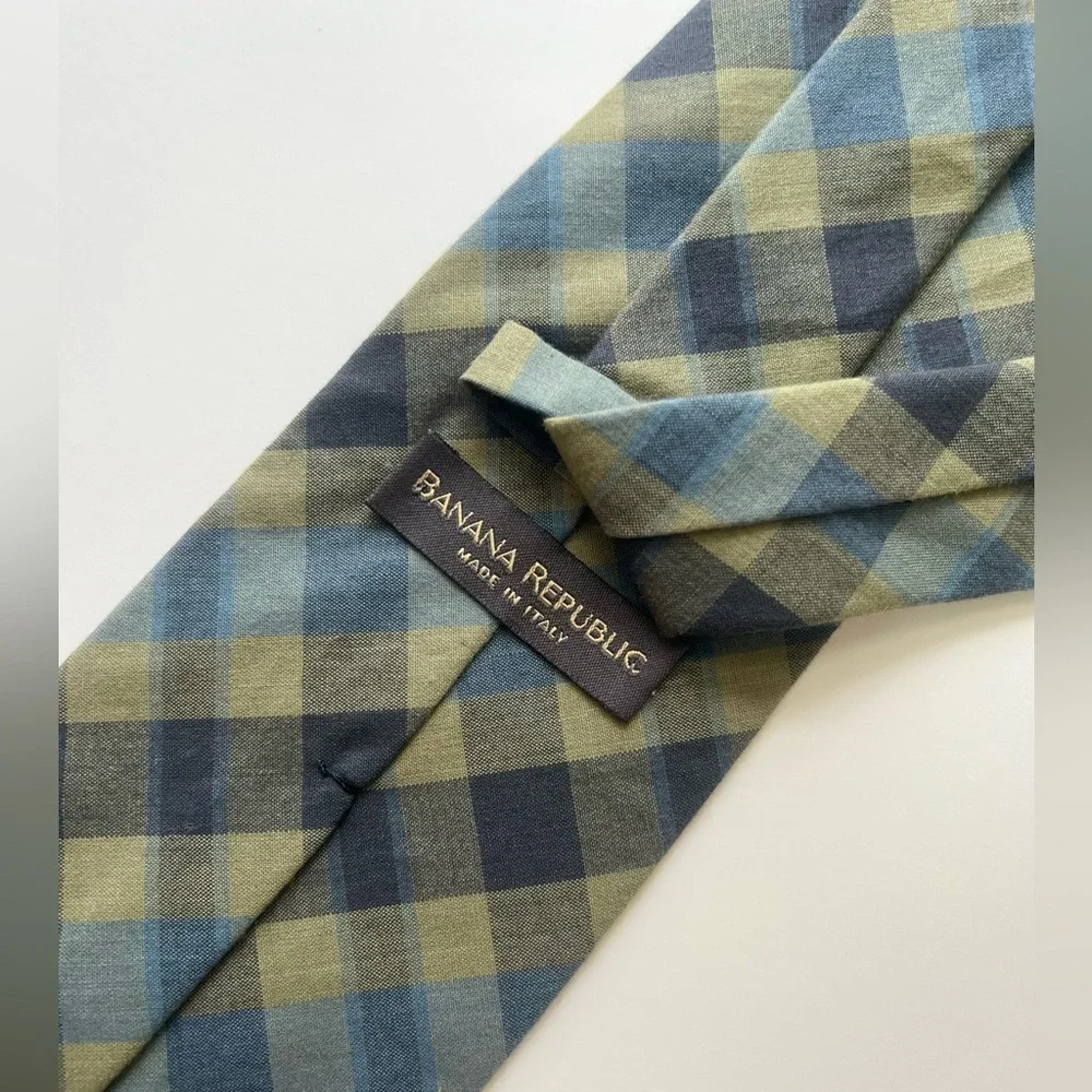 Banana Republic Made in Italy Plaid Necktie
